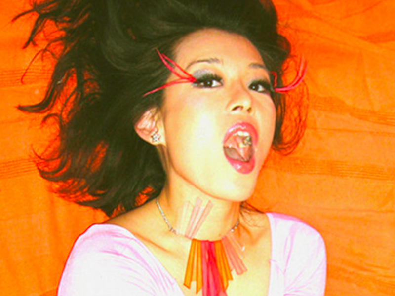 Kiki Hitomi 